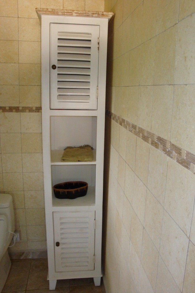 Bathroom-Towl-Cabinet
